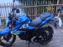 Suzuki Gixxer Dual Disc Dual Tone